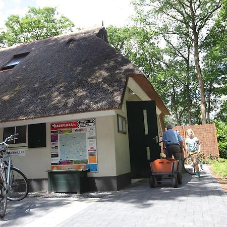 Natuurpark De Witte Bergen Hotell Rouveen Rom bilde